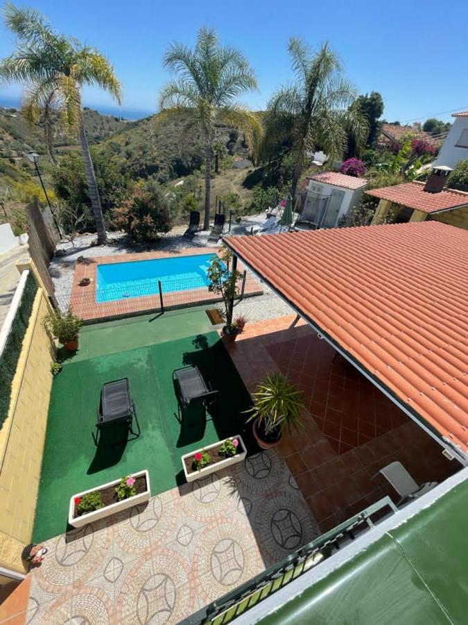 Villa La Paz Benajarafe Bagian luar foto