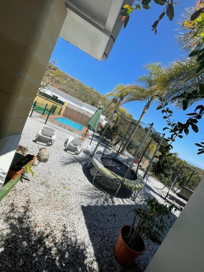 Villa La Paz Benajarafe Bagian luar foto