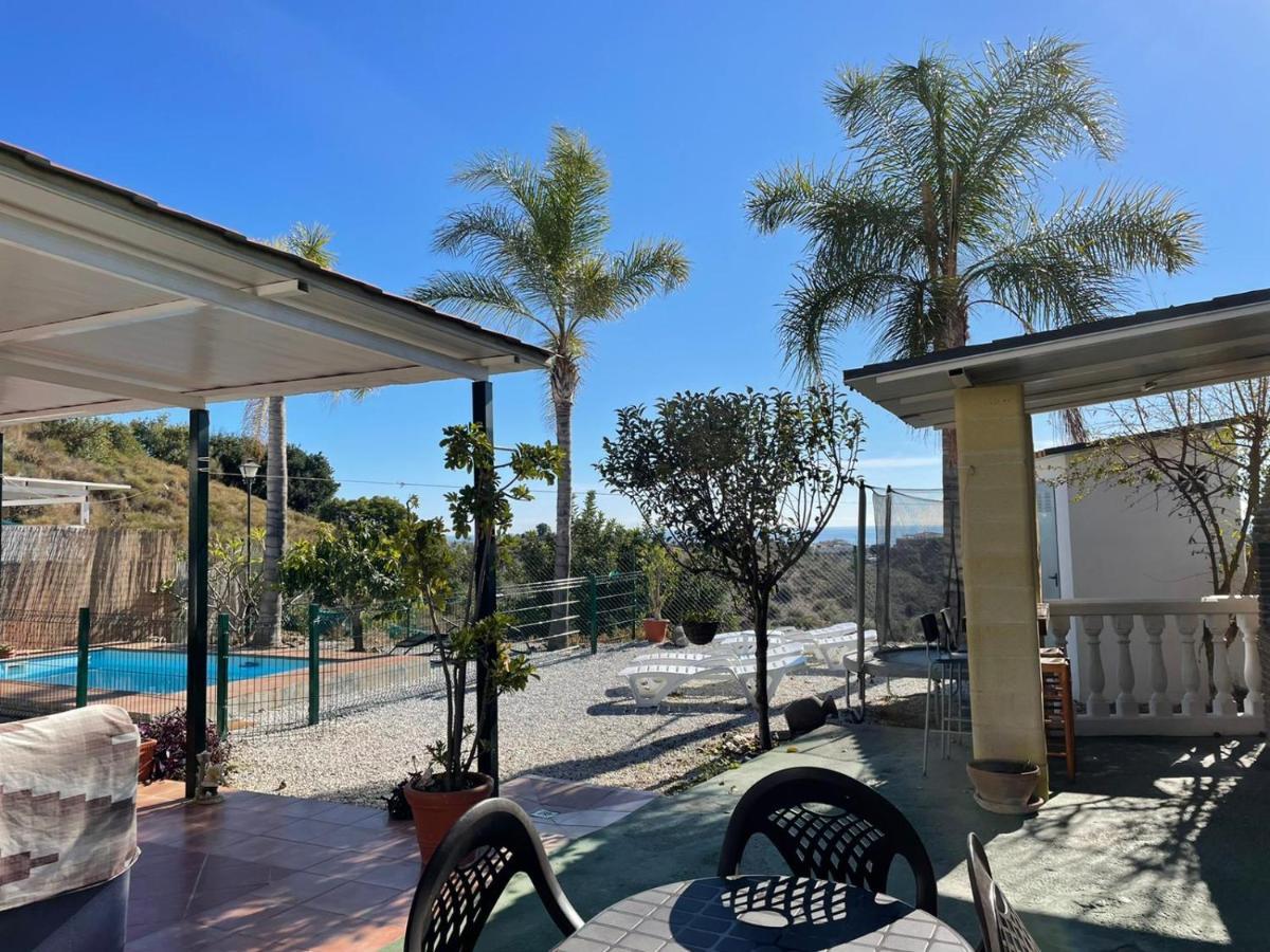 Villa La Paz Benajarafe Bagian luar foto