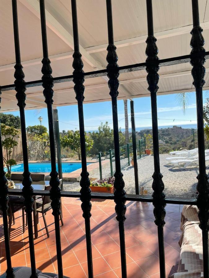 Villa La Paz Benajarafe Bagian luar foto